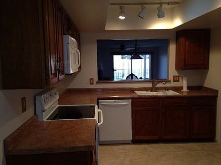 Easy kitchen layout