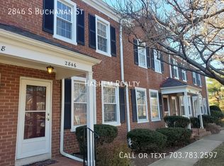 2846 S Buchanan St, Arlington, VA 22206