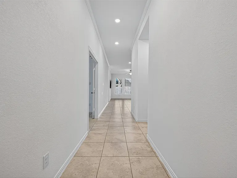 8831 Morning Glow Dr — Photo 3