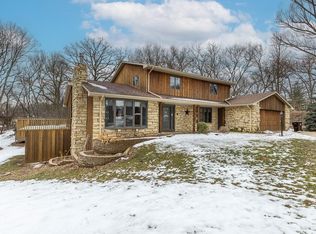 16481 Coventry Ln, Dubuque, IA 52001