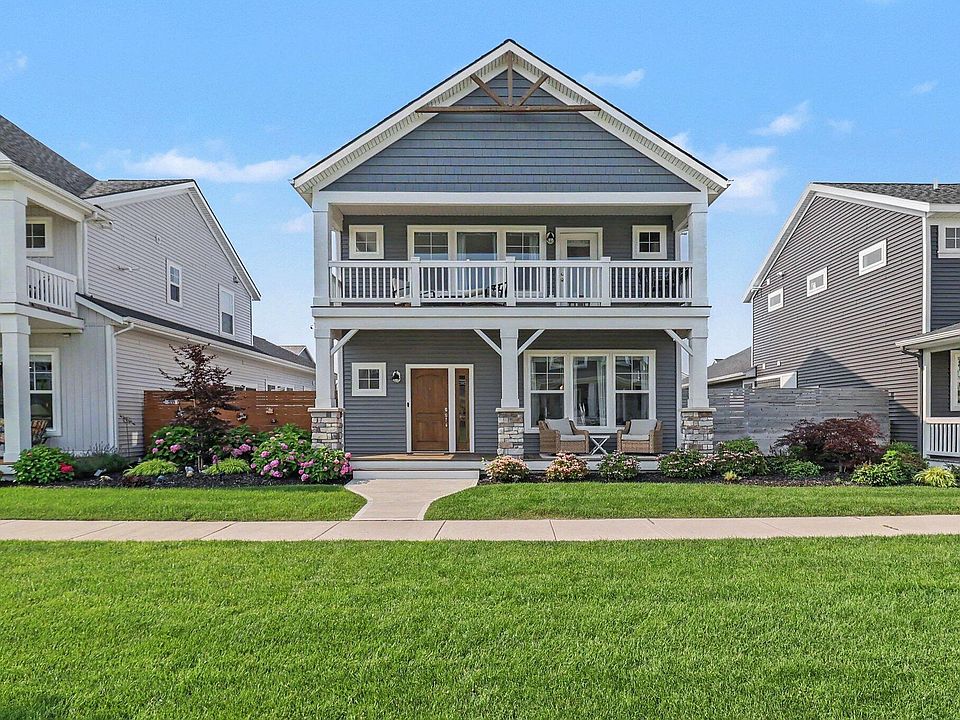 1st image of 402 W Leland Dr