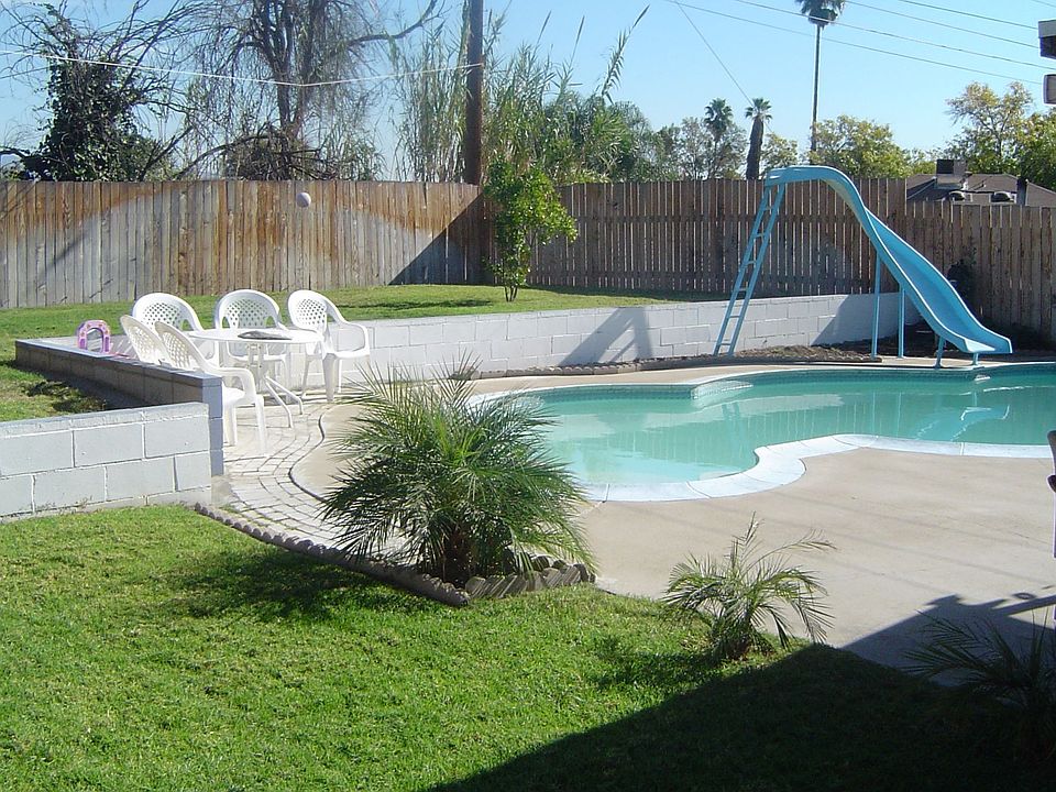2nd image of 3369 Garden Dr