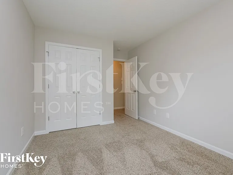 562 Maggie Ln — Photo 9