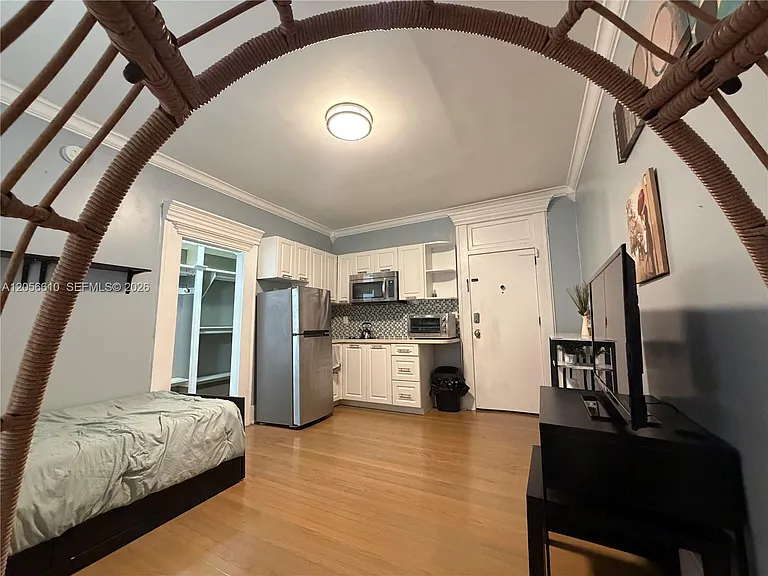 124 Mendoza Ave #2A — Photo 6