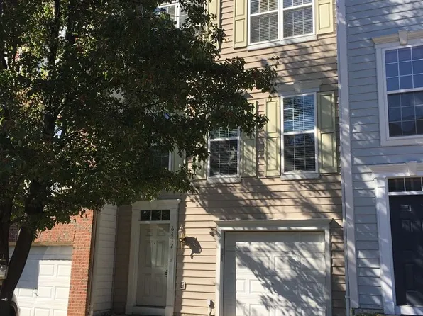 6412 Hawk View Ln, Alexandria, VA 22312