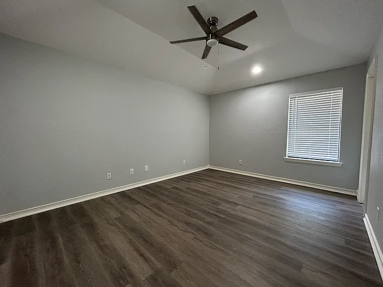 1706 Boyd St — Photo 20