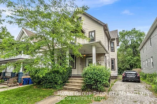 1345 W 61st St #DOWN DOWN Photo 1