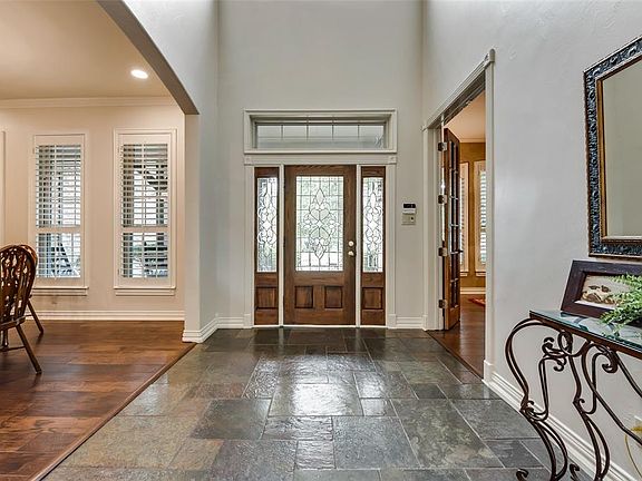 4th image of 3723 Treemont Ct
