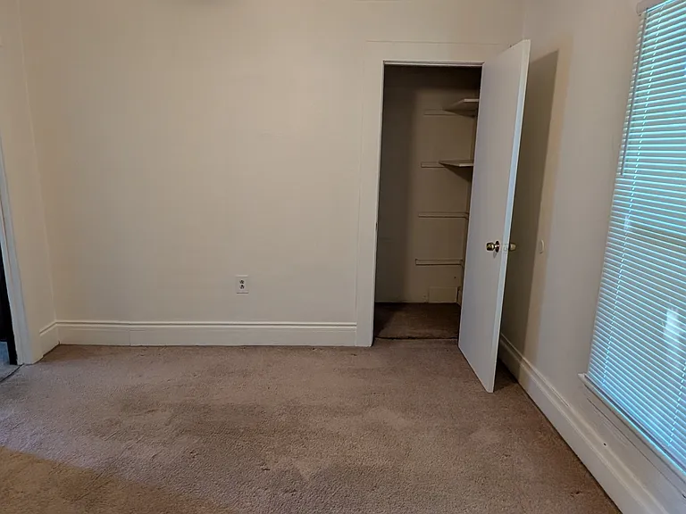 429 E Heroy Ave — Photo 16
