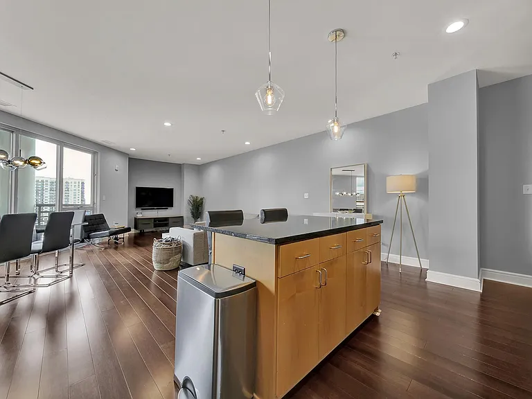 333 W Trade St #908 — Photo 12