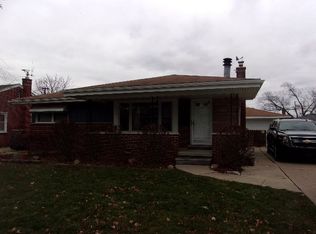 6540 Hawthorne St, Garden City, MI 48135