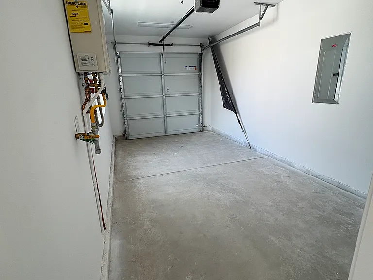 260 Donax Ave — Photo 8