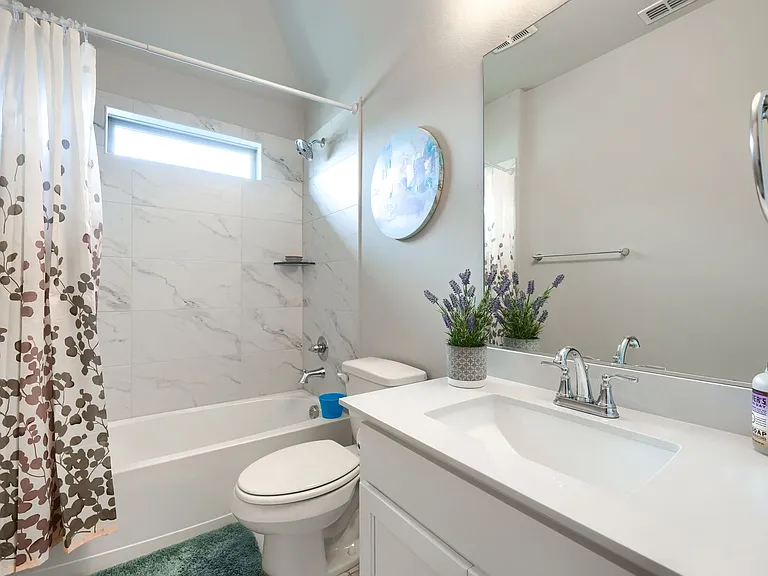 2446 Bainbridge Dr — Photo 26