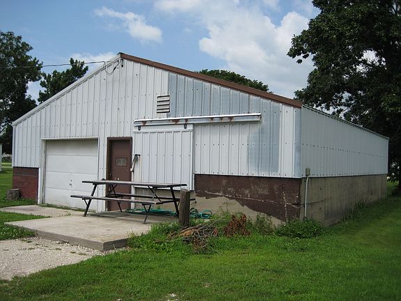Garage/Building
