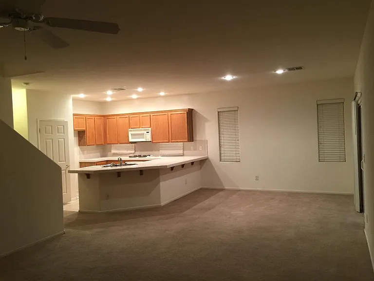 9946 Rockside Ave — Photo 2
