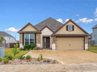 2050 Viva Rd, Bryan, TX 77807