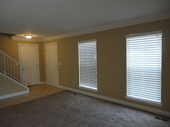 3rd image of 21016 W Ardmore Cir