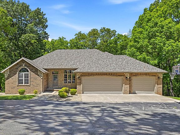 4th image of 200 Ridgefield Court