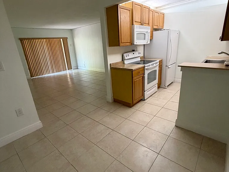 7101 Miami Lakes Dr #Q11 — Photo 7
