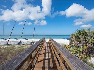 831 Sailaway Ln APT 101, Naples, FL 34108
