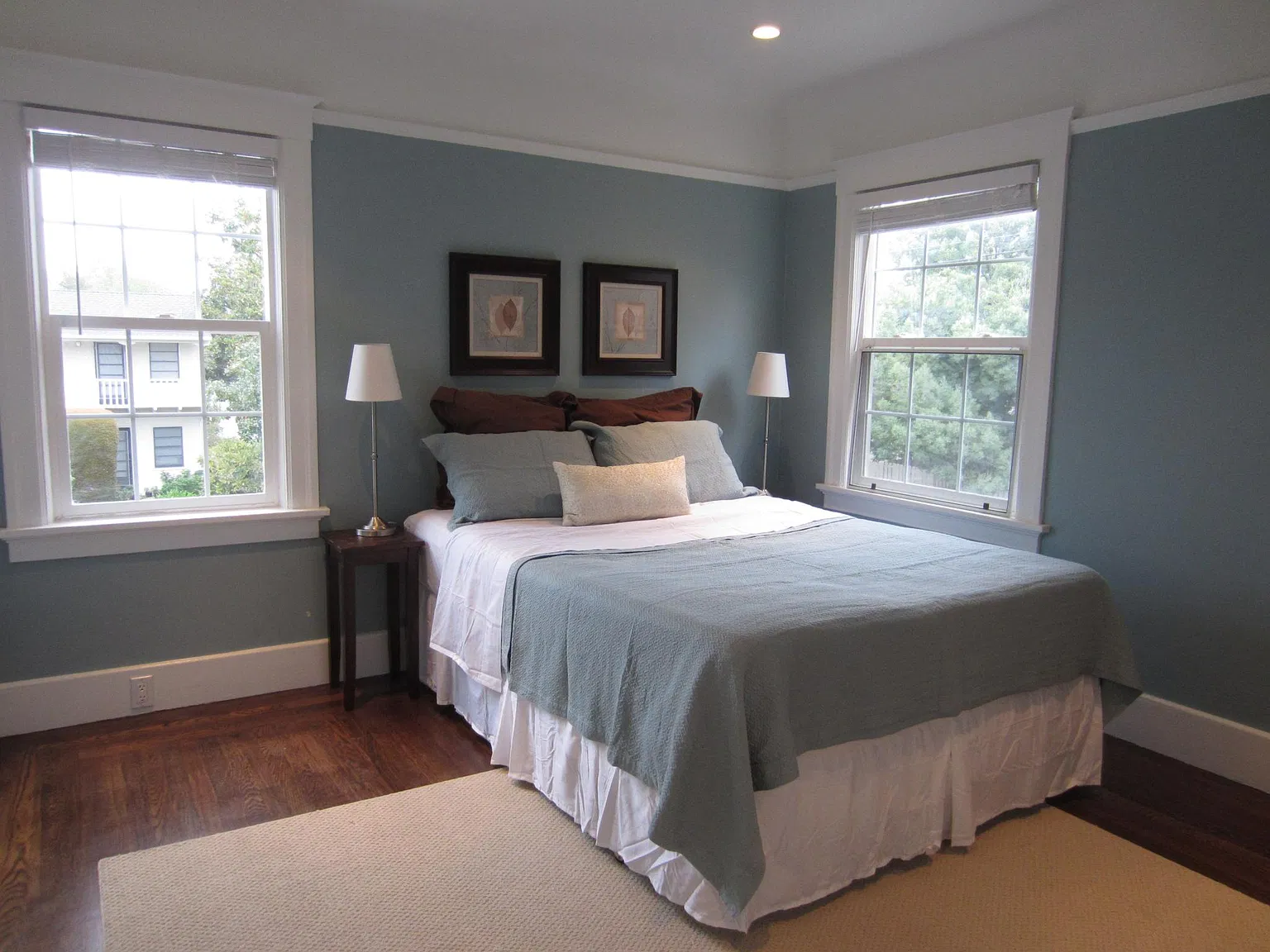 2 bed, 1000 sqft, $4,900 — Photo 3
