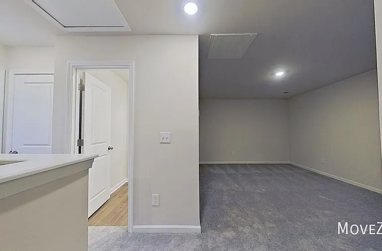 12 Fernhill Ln — Photo 22