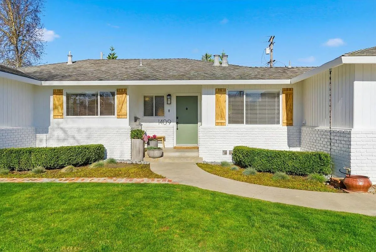 1409 Cherrywood Dr photo 1