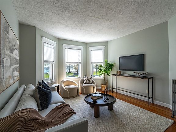 2nd image of 83 Farragut Rd #1