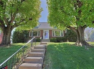 69 S Buttonwood St, Macungie, PA 18062