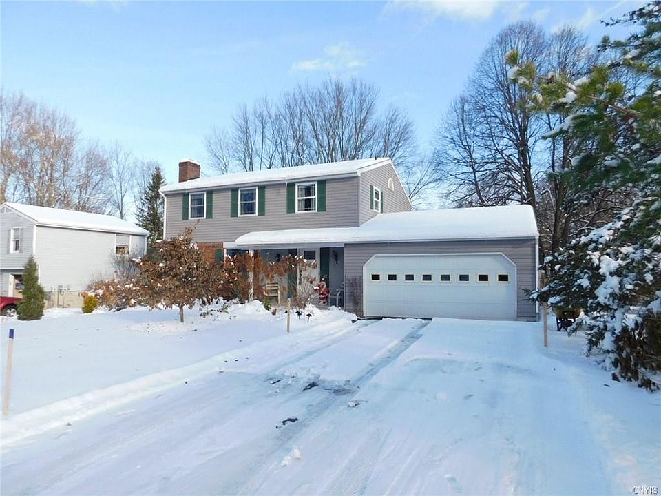 1st image of 40 Carousel Ln