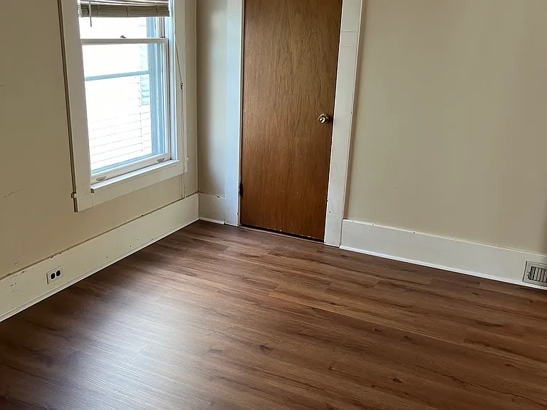801 Avery Ave #1 — Photo 4