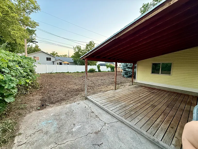 19 W Valley Dr — Photo 25