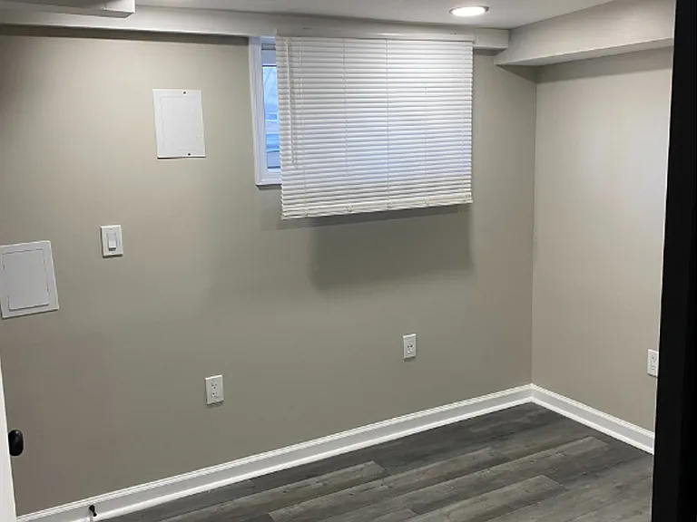2123 Sinclair Ln — Photo 11