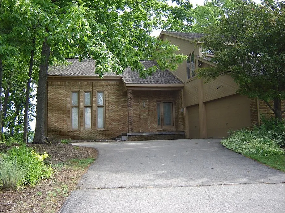 4475 Rolling Pine Dr photo 1