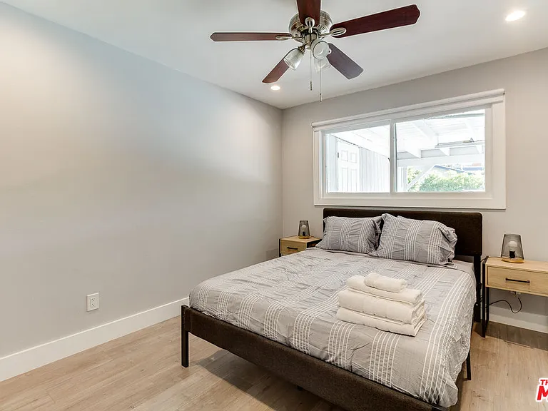 6966 Sedan Ave — Photo 18
