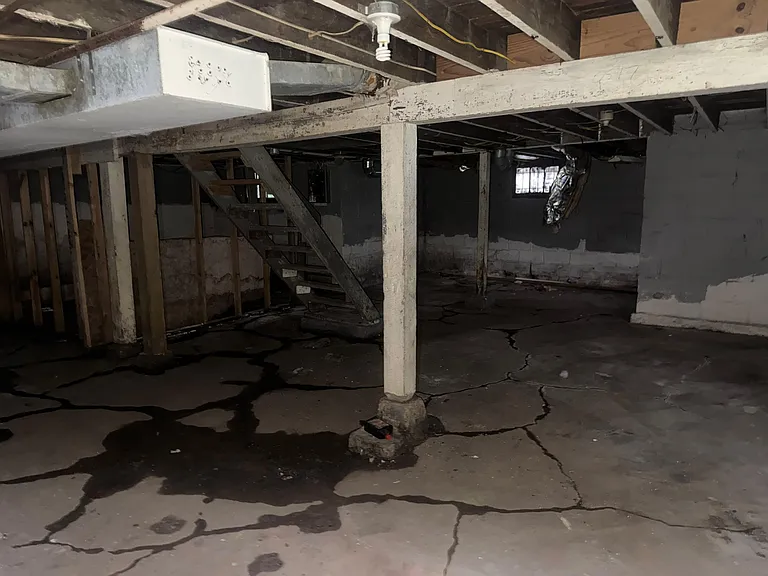 3738 Sylvan Pl — Photo 8