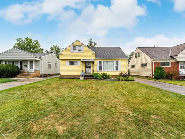 20620 Donny Brook Rd, Maple Heights, OH 44137