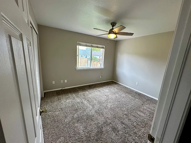 2nd bedroom, main level