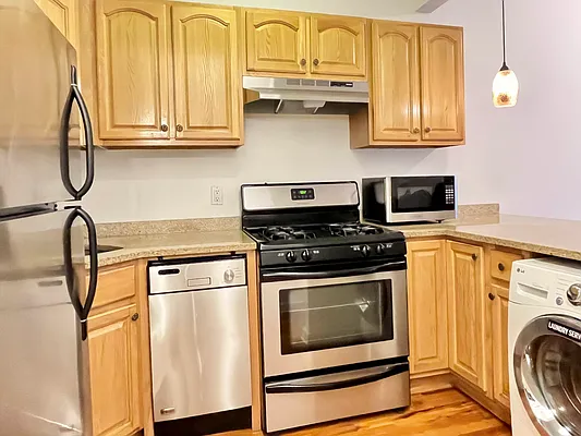 Rented by Brown Harris Stevens | media 9