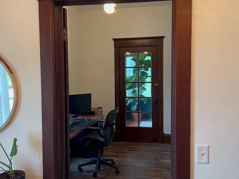 2314 Buchanan St NE — Photo 5