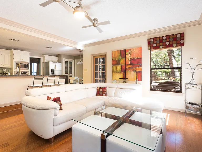 1722 Eagle Mdw — Photo 9