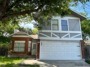 7715 Rainfall Ridge Dr, San Antonio, TX 78239