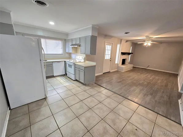 6226 Gladstone Dr, Montgomery, AL 36117