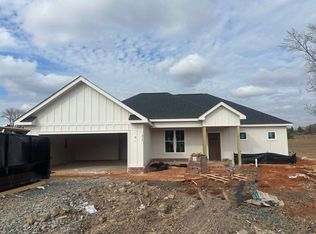 215 Saraland Trl, Perry, GA 31069