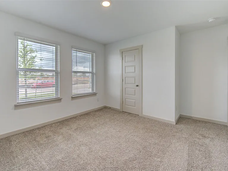 7715 Smooth Valley Ct — Photo 4