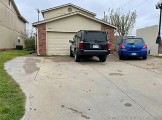 12904 E 28th Pl, Tulsa, OK 74134