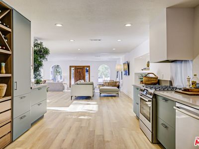 6122 Burwood Ave, Los Angeles, CA, 90042