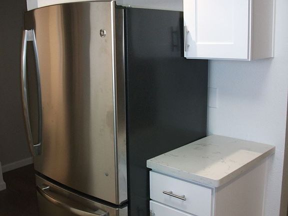 4th image of 609 Lakehaven Trl