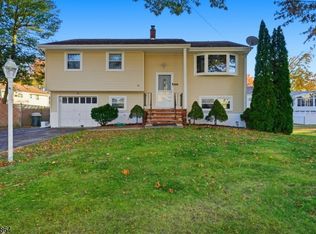 32 Hardwick Ct, Parsippany-Troy Hills Twp., NJ 07054