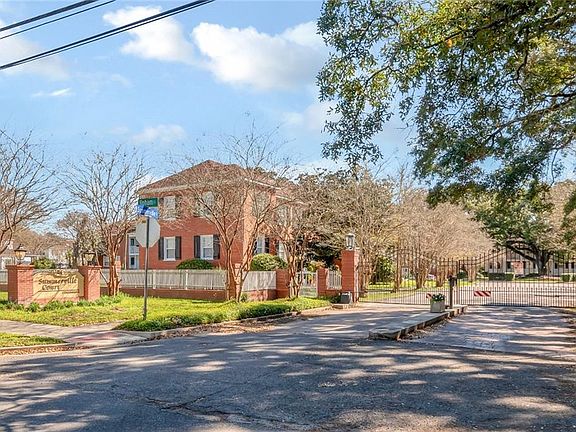 2nd image of 214 Upham St Unit 8B